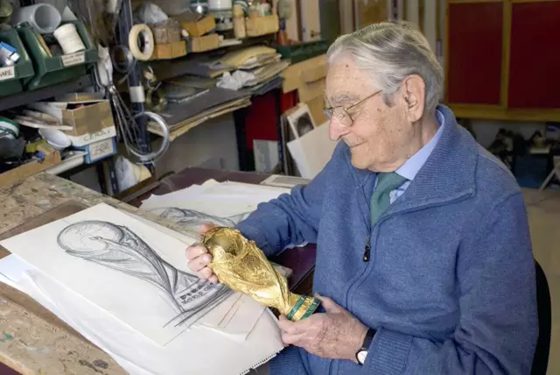 為什么世界杯獎杯叫大力神杯