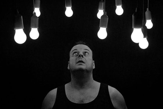 人體為什么會帶電,人體帶電是怎么回事