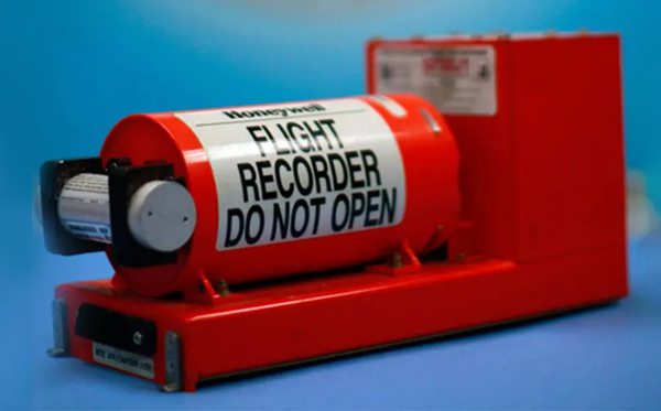 為什么要找黑匣子,黑匣子里有什么