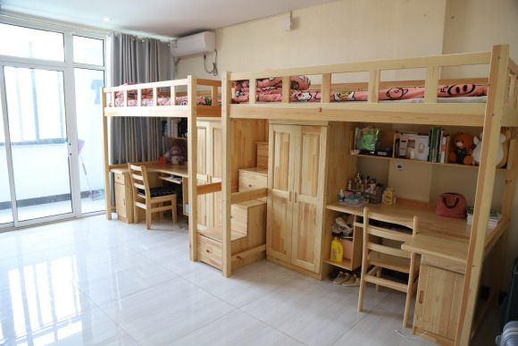 山東現(xiàn)代學院宿舍條件怎么樣,有空調(diào)和獨立衛(wèi)生間嗎？（附宿舍圖片）