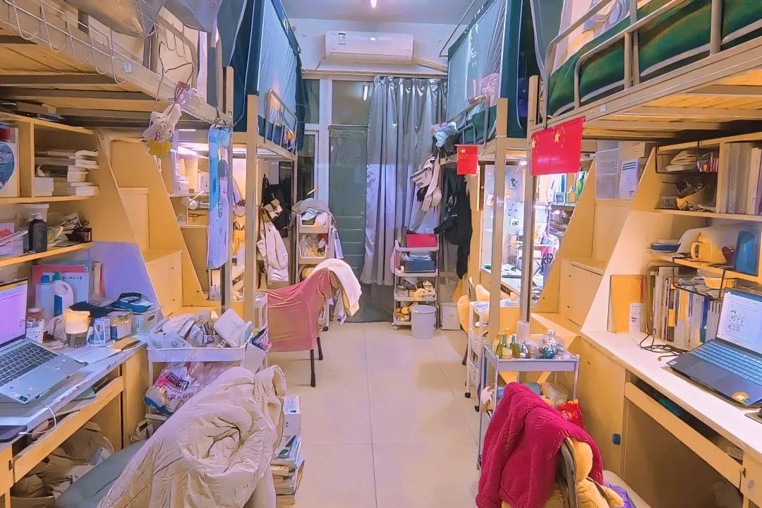 浙江師范大學宿舍條件怎么樣,有空調和獨立衛生間嗎？（附宿舍圖片）