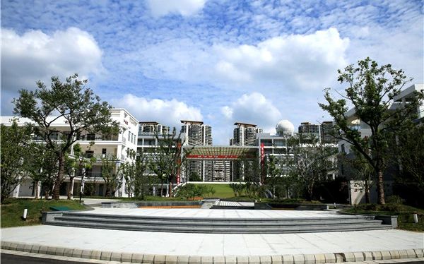 西安交通大學蘇州附屬中學是公立還是私立,是重點中學嗎？